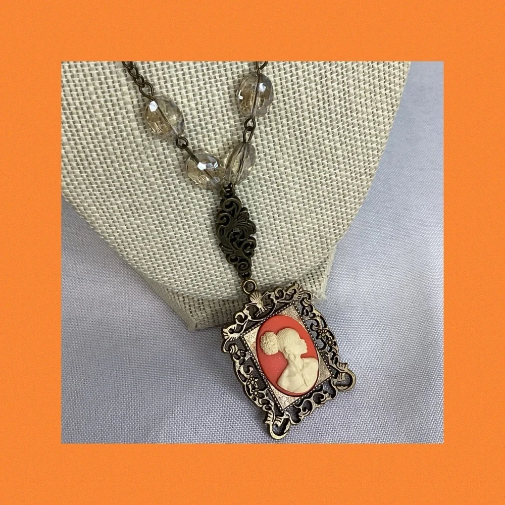 Elegant Cameo Pendant Necklace in Coral and Gold